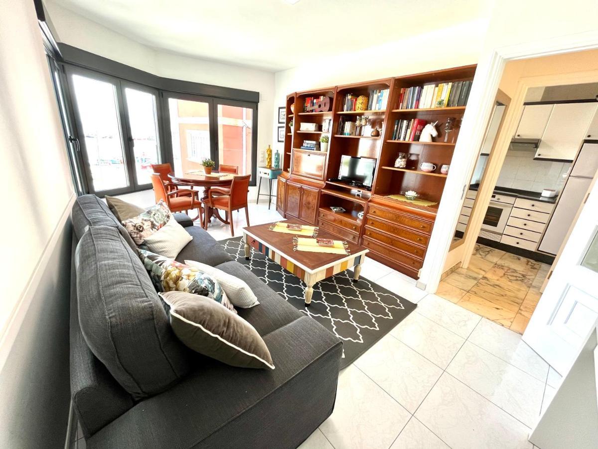 Apartamentos Faro Da Rocha O Grove Luaran gambar